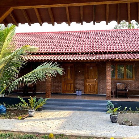Adventure Turtle Homestay Meru Betiri Sarungan Extérieur photo
